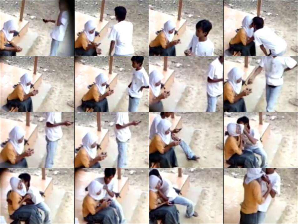 Ngintip Jilbab Sange Sama Pacarnya Di Lapangan Sekolah