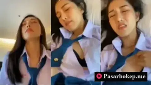 Indo ABG Cantik Ngewe Pulang Kerja di Hotel