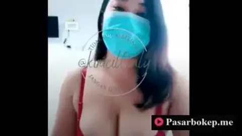 Indo Ayang Goyang Pake Baju Merah