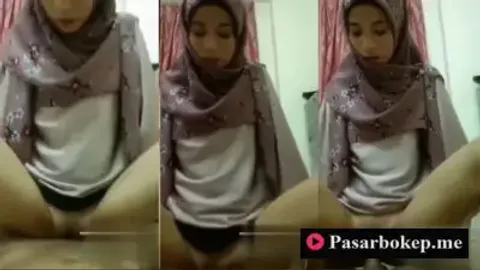 Indo Cewek Berjilbab Tocil Cantik Bergoyang WOT Manja