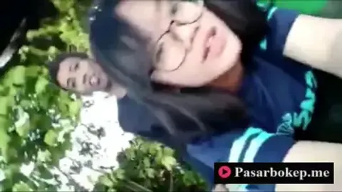 Indo Main Diteras Rumah Pedesaan
