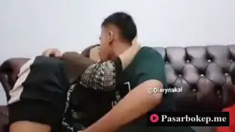 Indo MESUM DI DEPAN ADIKNYA