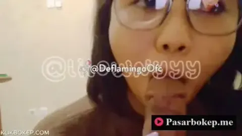 Indo Miss Lilownyyy Menyati Nyepong Kontol Pacar