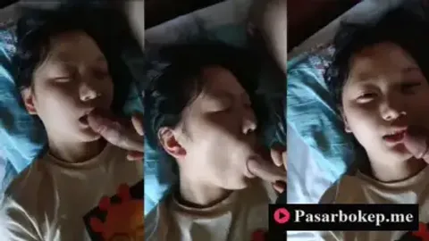 Indo Nyepong Kontol Abang Sambil Colmek