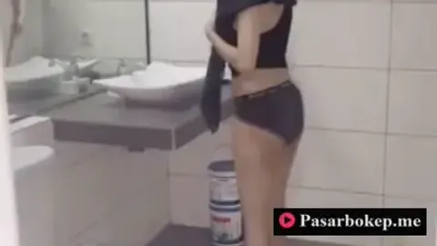 Indo Fotografer Mesum Entot Model Cantik Pas Ganti Baju