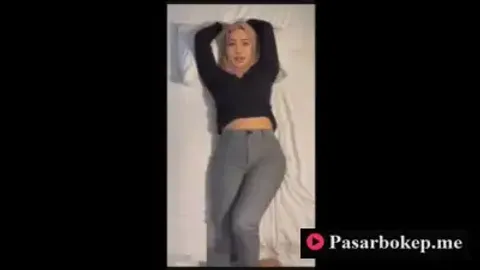Indo Ukhti Cantik Masih Polos Keenakan