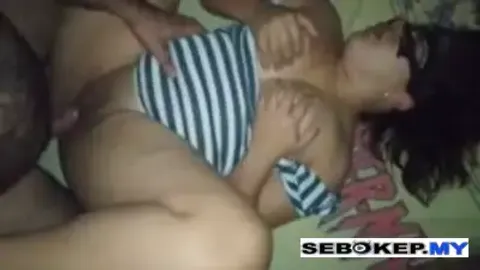 Indo Bunda Lagi Sange Banget Kena Ewe Mengerang Keenakan Pejuin