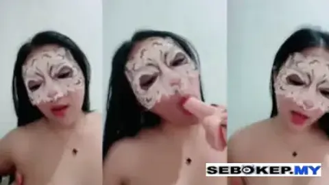 Indo Sarah Habis Ngemut Dua Otong Hepi Lanjut Ga Dream