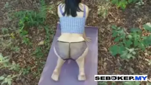 Indo Sensasi Ngentot Di Kebun Milik Tetangga