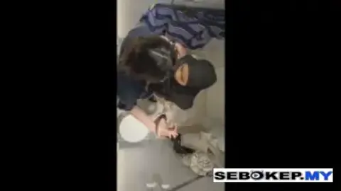 Indo Ukhti Mesum Sama Pacar di Fitting Room